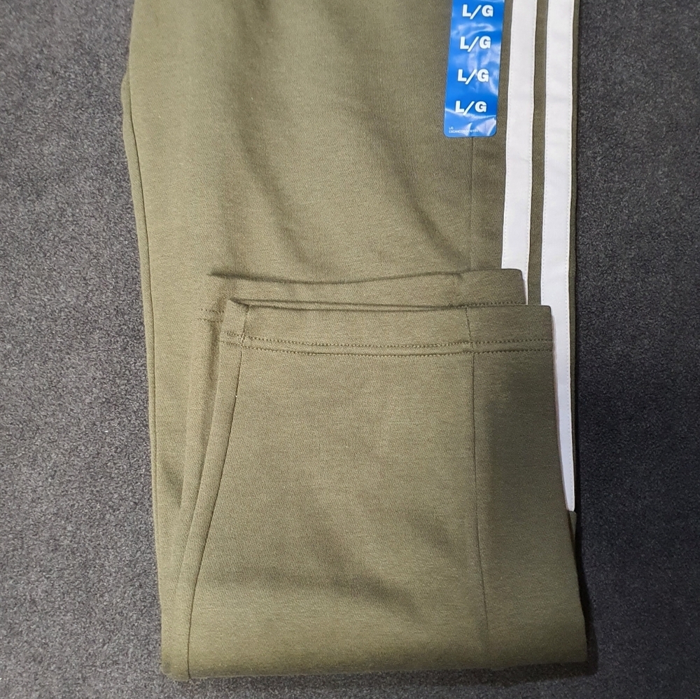 NWT Adidas Men’s 3-Stripe Athletic Pants - Olive Green/White Size L - Picture 4 of 4